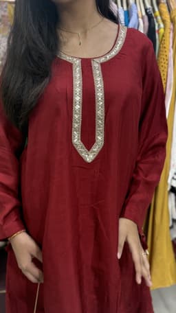 The Riwaayat Lehenga view 1