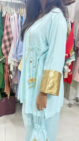 The Faiza Saree view 4