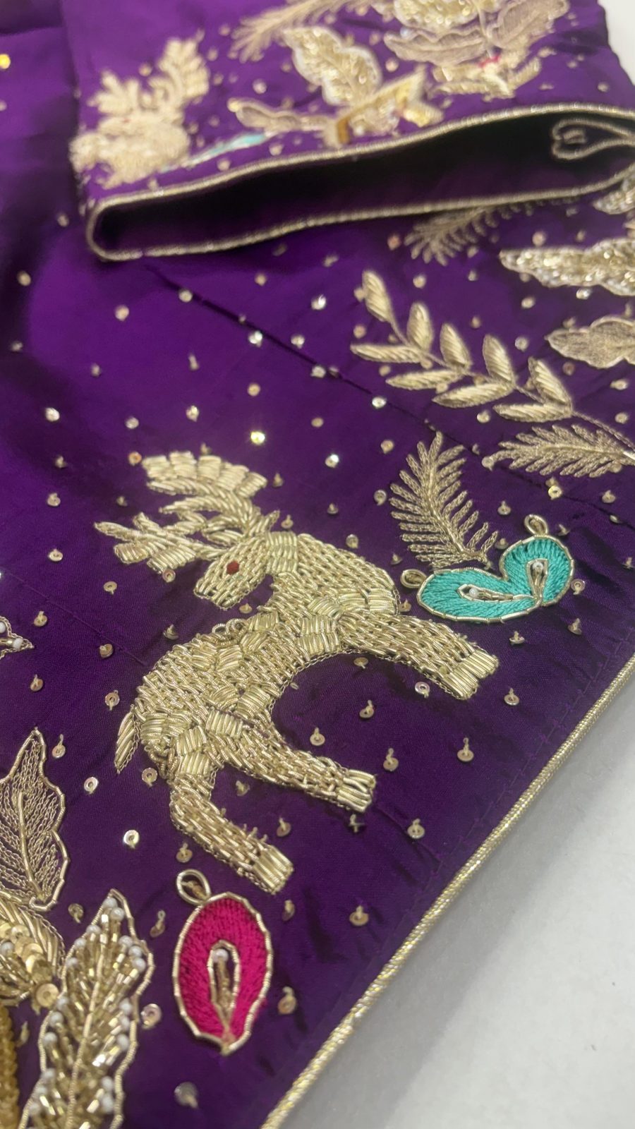 Motifs & thread